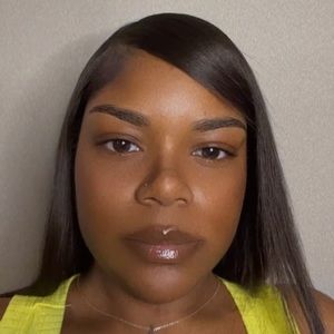 Meet your Posher, Ariyana